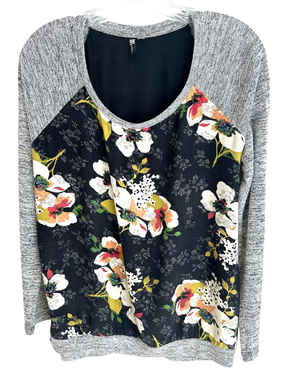 Kut from the Kloth Long Sleeve Top with Floral Print Front Size Medium